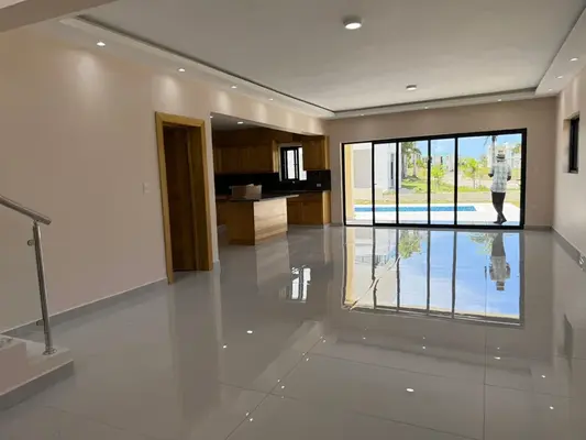 Casa en Puerto Plata, Puerto Plata con 3 habitaciones, 2 baños, 2 parqueos de 2 niveles con mantenimiento incluido - Imagen 5