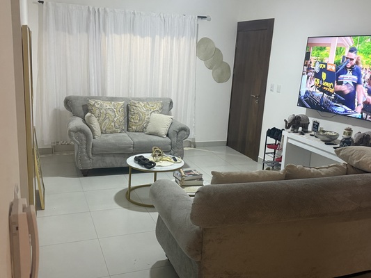 Apartamento en Licey Arriba, Licey Al Medio con 2 habitaciones, 1 baño, 2 parqueos en 1er nivel con mantenimiento incluido - Imagen 5