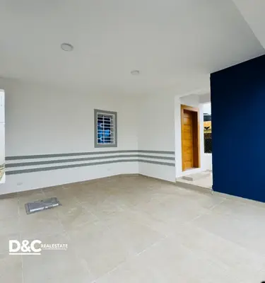 Casa en Torre Alta, Puerto Plata con 3 habitaciones, 2 baños, 2 parqueos de 2 niveles de 190 mts² con mantenimiento incluido - Imagen 3