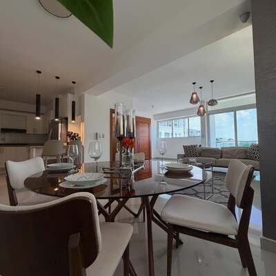 Apartamento en La Esmeralda, Santiago con 3 habitaciones, 2 baños, 2 parqueos en 1er nivel de 170 mts² con mantenimiento incluido - Imagen 5
