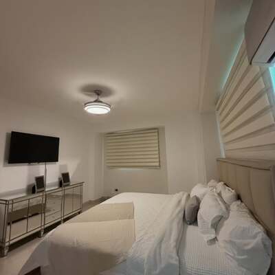 Apartamento en La Esmeralda, Santiago con 3 habitaciones, 2 baños, 2 parqueos en 1er nivel de 170 mts² con mantenimiento incluido - Imagen 7