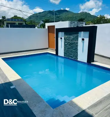 Casa en Puerto Plata, Puerto Plata con 4 habitaciones, 4 baños, 2 parqueos de 2 niveles de 300 mts² con mantenimiento incluido - Imagen 2
