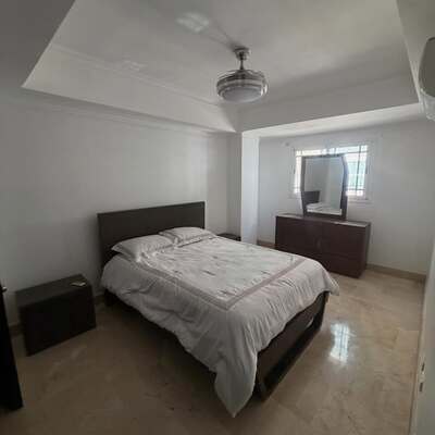 Apartamento en La Esmeralda, Santiago con 3 habitaciones, 2 baños, 2 parqueos de 200 mts² - Imagen 7