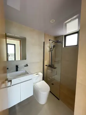 Apartamento en Evaristo Morales, Santo Domingo D.N. con 3 habitaciones, 2 baños, 1 parqueo en 10mo nivel de 97 mts² con mantenimiento incluido - Imagen 5