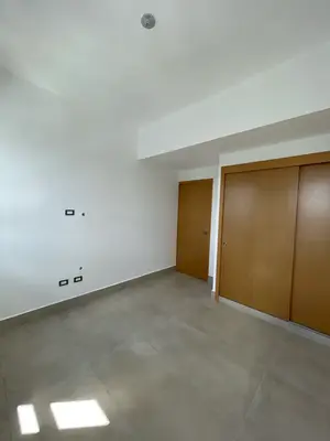 Apartamento en Evaristo Morales, Santo Domingo D.N. con 3 habitaciones, 2 baños, 1 parqueo en 10mo nivel de 97 mts² con mantenimiento incluido - Imagen 7