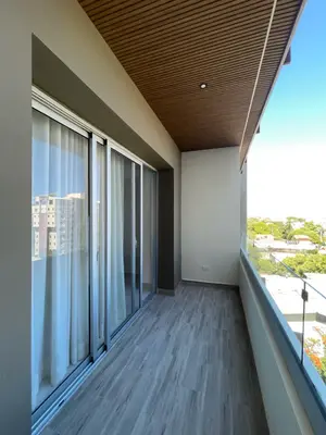 Apartamento en Gazcue, Santo Domingo D.N. con 2 habitaciones, 2 baños, 1 parqueo en 7mo nivel con mantenimiento incluido - Imagen 5