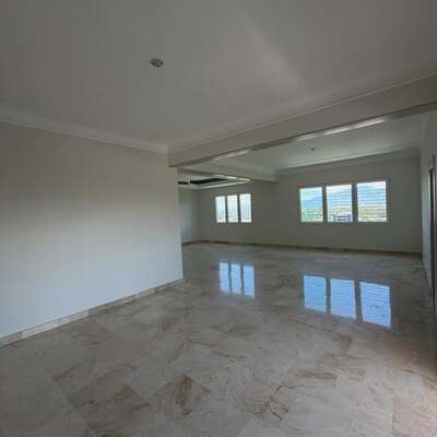 Apartamento en La Trinitaria, Santiago con 3 habitaciones, 3 baños, 3 parqueos de 241 mts² - Imagen 2