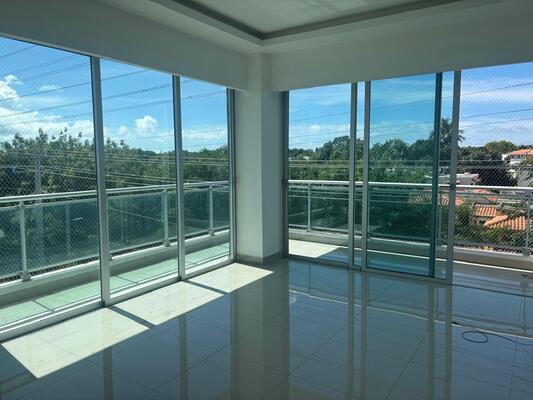 Apartamento en Altos De Arroyo Hondo, Santo Domingo D.N. con 2 habitaciones, 2 baños, 2 parqueos en 4to nivel - Imagen 4