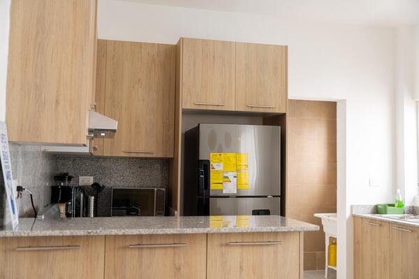 Apartamento en Abra Grande, Las Terrenas con 2 habitaciones, 2 baños, 1 parqueo en 2do nivel de 82 mts² con mantenimiento incluido - Imagen 5