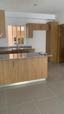 Apartamento en Colinas Del Oeste, Santo Domingo Oeste con 3 habitaciones, 2 baños, 1 parqueo en 3er nivel de 106 mts² - Imagen 5