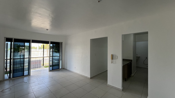 Apartamento en Ciudad Juan Bosch, Santo Domingo Este con 3 habitaciones, 2 baños, 1 parqueo en 1er nivel de 80 mts² - Imagen 1