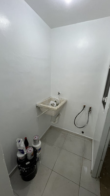 Apartamento en Ciudad Juan Bosch, Santo Domingo Este con 3 habitaciones, 2 baños, 1 parqueo en 1er nivel de 80 mts² - Imagen 2