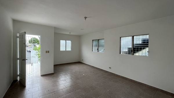 Casa en Bayona, Santo Domingo Oeste con 3 habitaciones, 2 baños, 1 parqueo de 250 mts² - Imagen 3