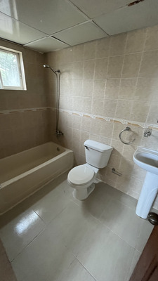 Apartamento en Bella Vista, Santo Domingo D.N. con 2 habitaciones, 2 baños, 1 parqueo de 90 mts² - Imagen 3