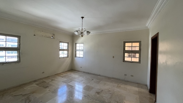 Penthouse en Ensanche Naco, Santo Domingo D.N. con 3 habitaciones, 3 baños, 3 parqueos en 6to nivel de 400 mts² - Imagen 7