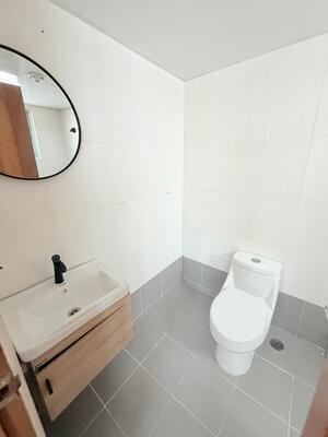 Apartamento en Av. Monumental, Santo Domingo D.N. con 3 habitaciones, 2 baños, 2 parqueos en 2do nivel con mantenimiento incluido - Imagen 7