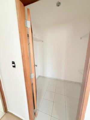 Apartamento en Av. Monumental, Santo Domingo D.N. con 3 habitaciones, 2 baños, 2 parqueos en 2do nivel con mantenimiento incluido - Imagen 4