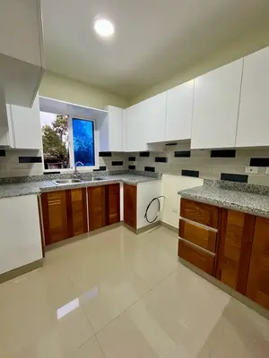 Apartamento en Don Juan II, La Romana con 3 habitaciones, 2 baños, 1 parqueo en 1er nivel de 110 mts² con mantenimiento incluido - Imagen 2