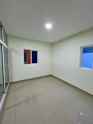 Apartamento en Don Juan II, La Romana con 3 habitaciones, 2 baños, 1 parqueo en 1er nivel de 110 mts² con mantenimiento incluido - Imagen 6