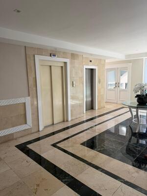 Apartamento en Bella Vista, Santo Domingo D.N. con 3 habitaciones, 2 parqueos en 6to nivel de 297 mts² - Imagen 2