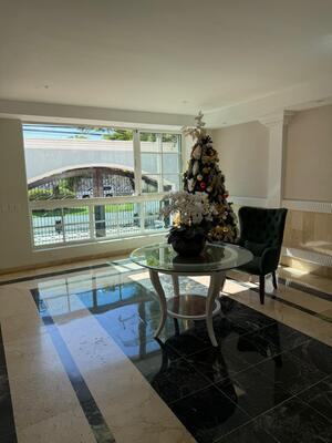 Apartamento en Bella Vista, Santo Domingo D.N. con 3 habitaciones, 2 parqueos en 6to nivel de 297 mts² - Imagen 3