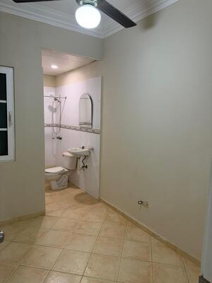 Apartamento en Bella Vista, Santo Domingo D.N. con 3 habitaciones, 2 parqueos en 6to nivel de 297 mts² - Imagen 5