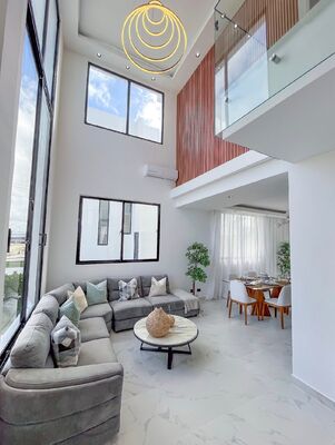 Casa en Punta Cana, Punta Cana con 3 habitaciones, 2 baños, 2 parqueos de 190 mts² - Imagen 2