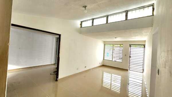 Casa en Miramar, Santo Domingo D.N. con 3 habitaciones, 1 baño, 2 parqueos de 294 mts² con mantenimiento incluido - Imagen 3