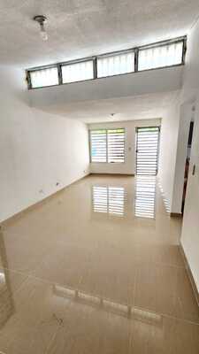 Casa en Miramar, Santo Domingo D.N. con 3 habitaciones, 1 baño, 2 parqueos de 294 mts² con mantenimiento incluido - Imagen 4