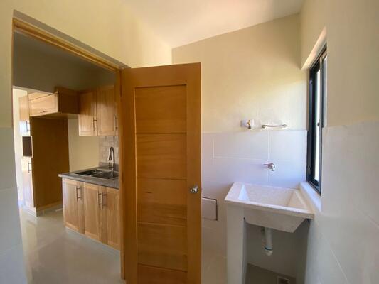 Apartamento en Marañon II, Santo Domingo Norte con 2 habitaciones, 2 baños, 1 parqueo en 4to nivel de 84 mts² - Imagen 3