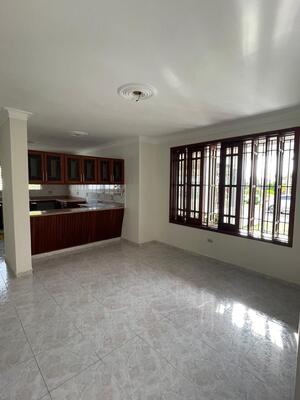 Casa en La Barranquita, Santiago con 4 habitaciones, 3 baños, 2 parqueos de 500 mts² con mantenimiento incluido - Imagen 4