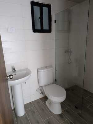 Apartamento en Cancino, Santo Domingo Este con 3 habitaciones, 2 baños, 1 parqueo en 3er nivel con mantenimiento incluido - Imagen 6