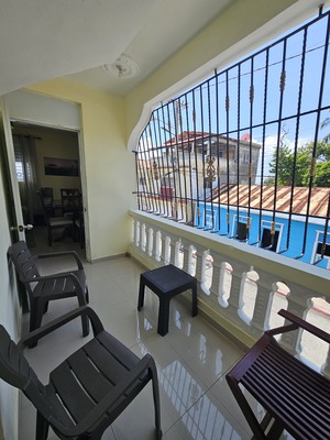 Apartamento en Centro Del Pueblo, Enriquillo con 1 habitación, 1 baño en 2do nivel con mantenimiento incluido - Imagen 2