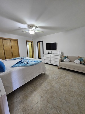 Apartamento en Marbella, Juan Dolio con 2 habitaciones, 2 baños en 4to nivel de 120 mts² con mantenimiento incluido - Imagen 7