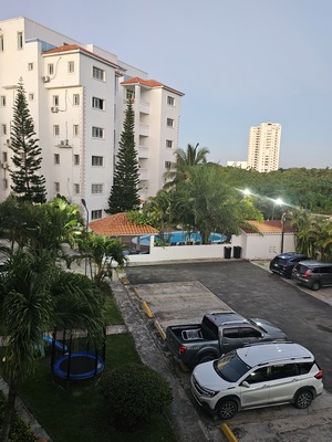 Apartamento en Juan Dolio, Juan Dolio con 2 habitaciones, 3 baños, 1 parqueo en 3er nivel de 120 mts² - Imagen 2
