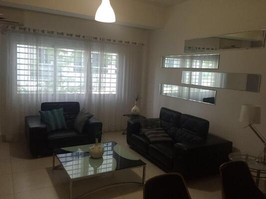 Apartamento en La Esperilla, Santo Domingo D.N. con 1 habitación, 1 baño, 1 parqueo en 2do nivel de 65 mts² con mantenimiento incluido - Imagen 2