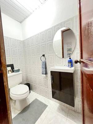 Apartamento en Mirador Sur, Santo Domingo D.N. con 1 habitación, 1 baño, 1 parqueo en 1er nivel de 60 mts² con mantenimiento incluido - Imagen 6