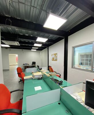 Local comercial en Ensanche Ozama, Santo Domingo Este de 180 mts² - Imagen 3