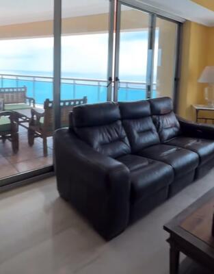 Apartamento en Avenida George Washington, Santo Domingo D.N. con 3 habitaciones, 3 baños, 2 parqueos en 26vo nivel - Imagen 4