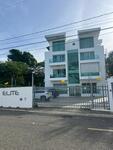 Apartamento en Los Laureles, Santiago con 4 habitaciones, 3 baños, 2 parqueos en 3er nivel de 200 mts² con mantenimiento incluido - Imagen 1