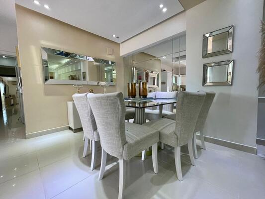 Apartamento en Alma Rosa II, Santo Domingo Este con 3 habitaciones, 3 baños, 3 parqueos en 4to nivel de 333 mts² - Imagen 6