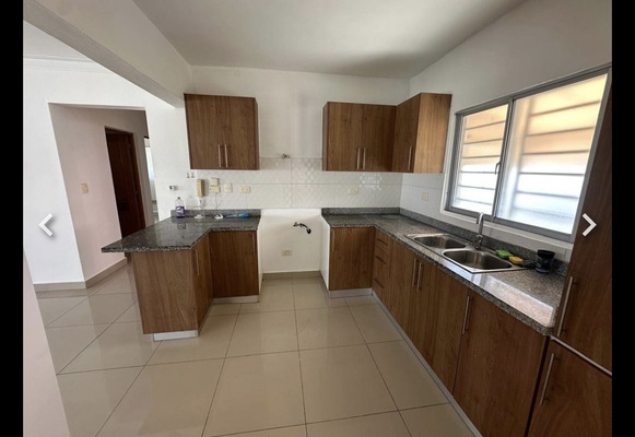 Apartamento en Av. Independencia, Santo Domingo D.N. con 2 habitaciones, 2 baños, 1 parqueo en 4to nivel de 169 mts² con mantenimiento incluido - Imagen 7