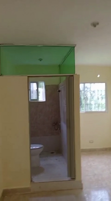 Apartamento en Urbanización Engombe, Santo Domingo Oeste con 3 habitaciones, 3 baños en 3er nivel de 135 mts² con mantenimiento incluido - Imagen 3