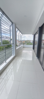 Apartamento en Prado Oriental, Santo Domingo Este con 3 habitaciones, 2 baños, 2 parqueos de 145 mts² - Imagen 4