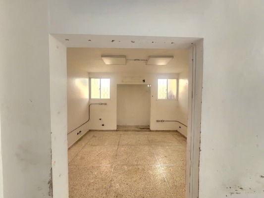 Casa en Evaristo Morales, Santo Domingo D.N. con 3 habitaciones, 2 baños, 2 parqueos de 315 mts² - Imagen 2