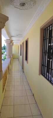Edificio en Boca Chica Centro, Boca Chica de 3 niveles - Imagen 4