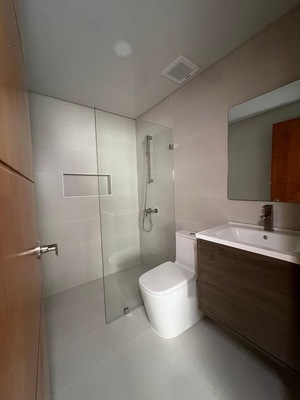 Apartamento en Mirador Norte, Santo Domingo D.N. con 3 habitaciones, 3 baños, 2 parqueos en 5to nivel de 126 mts² con mantenimiento incluido - Imagen 6