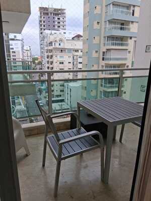 Apartamento en Ensanche Naco, Santo Domingo D.N. con 3 habitaciones, 3 baños, 2 parqueos en 8vo nivel de 165 mts² con mantenimiento incluido - Imagen 2