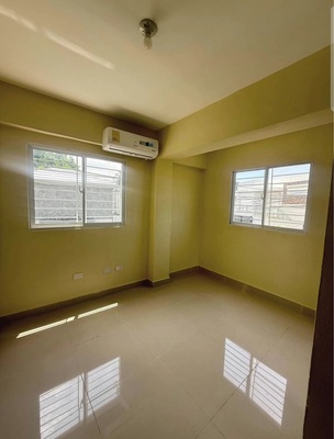 Apartamento en Autopista Duarte, Santo Domingo D.N. con 2 habitaciones, 1 baño, 1 parqueo en 2do nivel con mantenimiento incluido - Imagen 5
