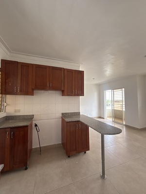 Apartamento en Altos De Arroyo Hondo II, Santo Domingo D.N. con 2 habitaciones, 2 baños, 1 parqueo en 4to nivel de 111 mts² - Imagen 4